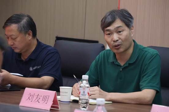 d2122536fd1c1c0dc76fc1ebd9d53034